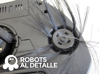 Robot aspirador Taurus Hexa Striker detalle cepillo lateral